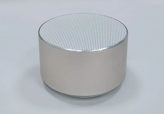 सीई आरओएचएस प्रमाणित पोर्टेबल ब्लूटूथ स्पीकर हाथ मुक्त 69x69x42mm