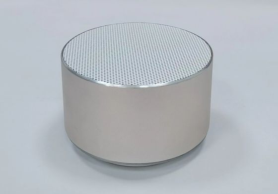 एफएम रेडियो के साथ पेशेवर वायरलेस पोर्टेबल ब्लूटूथ स्पीकर DC5V 1A